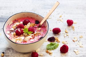 Smoothie Bowl de Frutas Vermelhas e Sementes